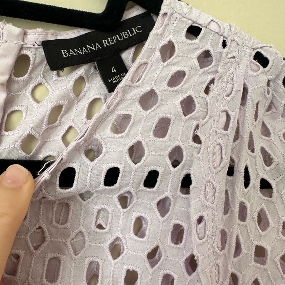 Banana republic lilac peplum dress. Size 4 - Picture 3 of 7